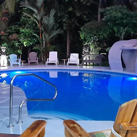 Hotel El Colibri Rojo - Cabinas - Le Colibri Rouge Cahuita Kültér fotó