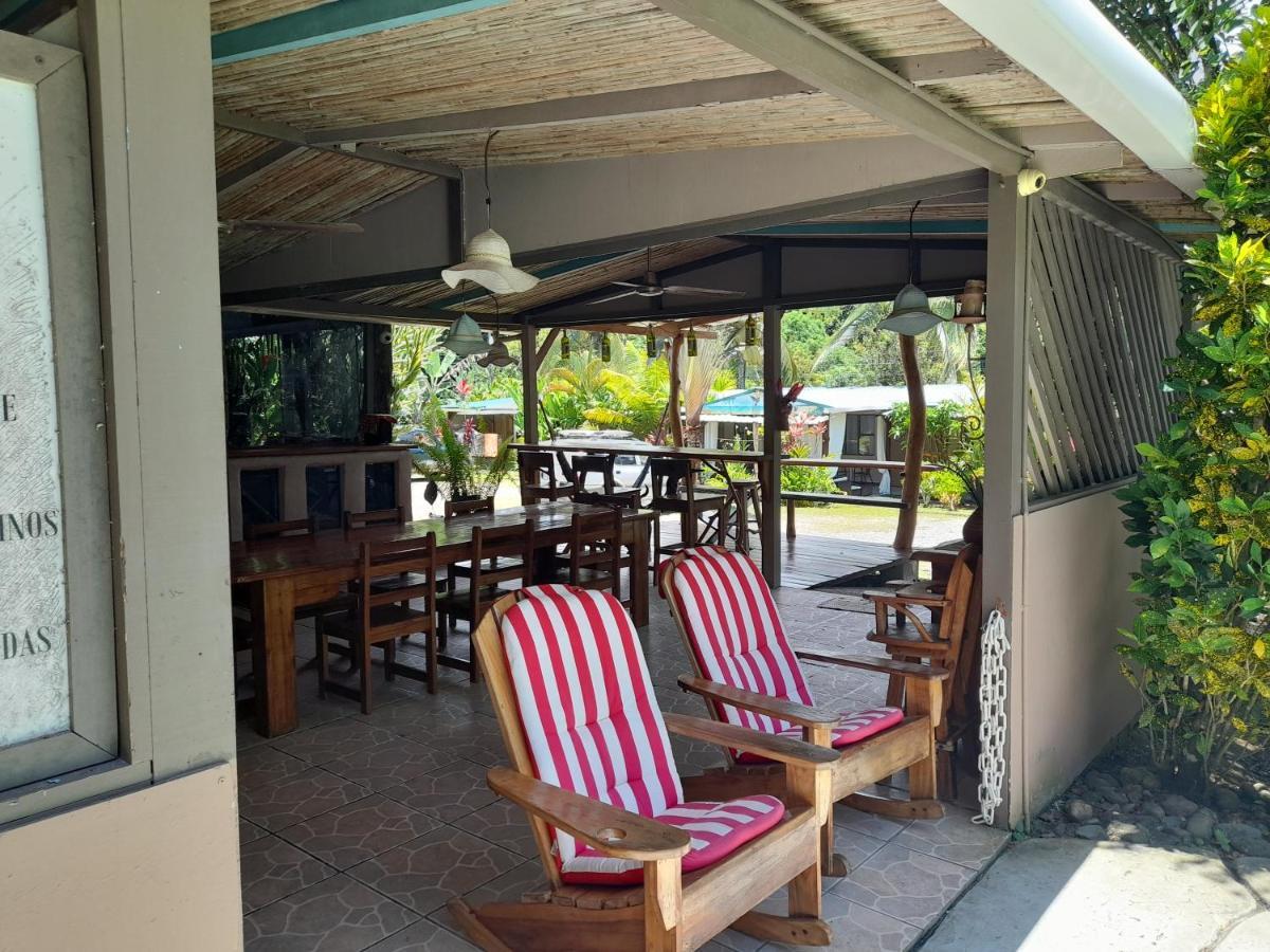 Hotel El Colibri Rojo - Cabinas - Le Colibri Rouge Cahuita Kültér fotó